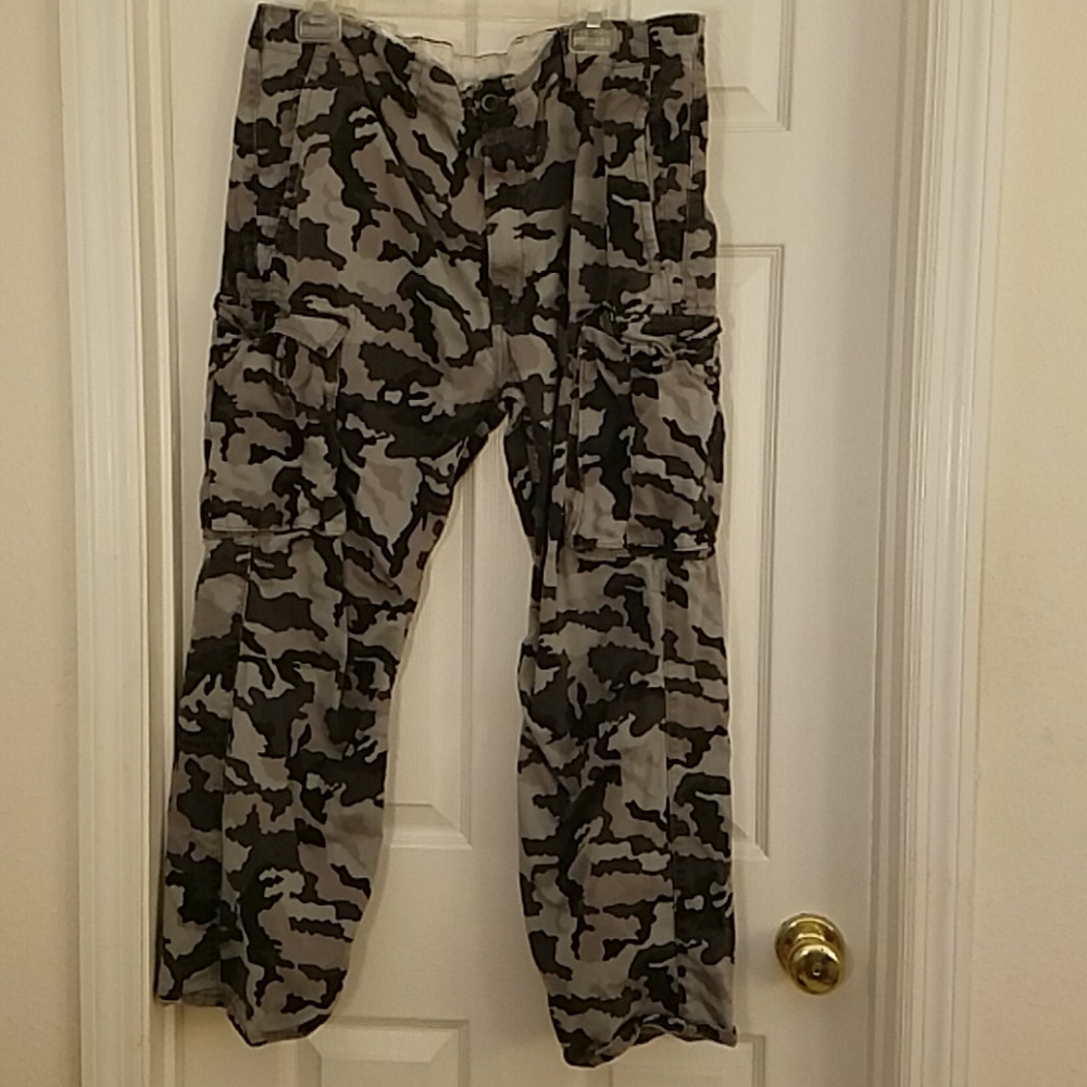 Levi's Camo Cargo Pants 38 x 30